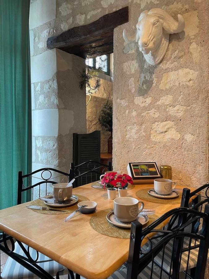 Le Relais, La Dormance, Le Bois Dormant Châteauvieux Exterior foto