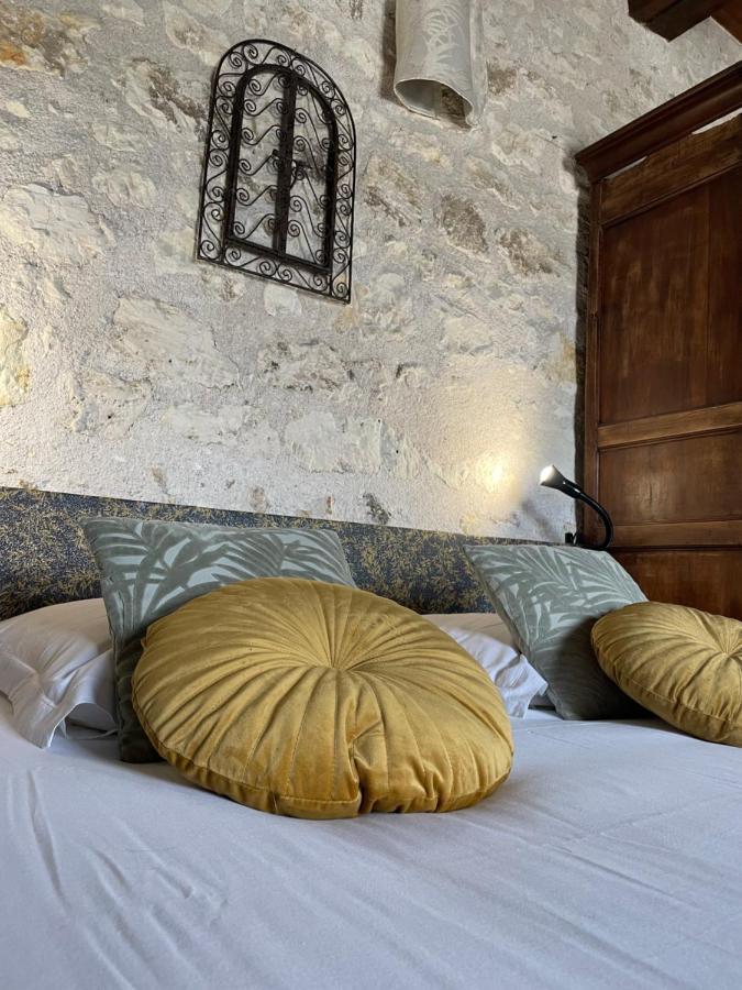 Le Relais, La Dormance, Le Bois Dormant Châteauvieux Exterior foto