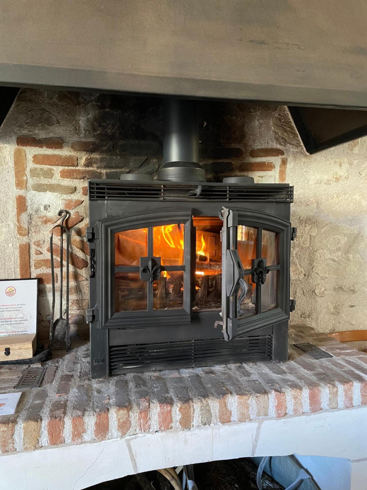 Le Relais, La Dormance, Le Bois Dormant Châteauvieux Exterior foto
