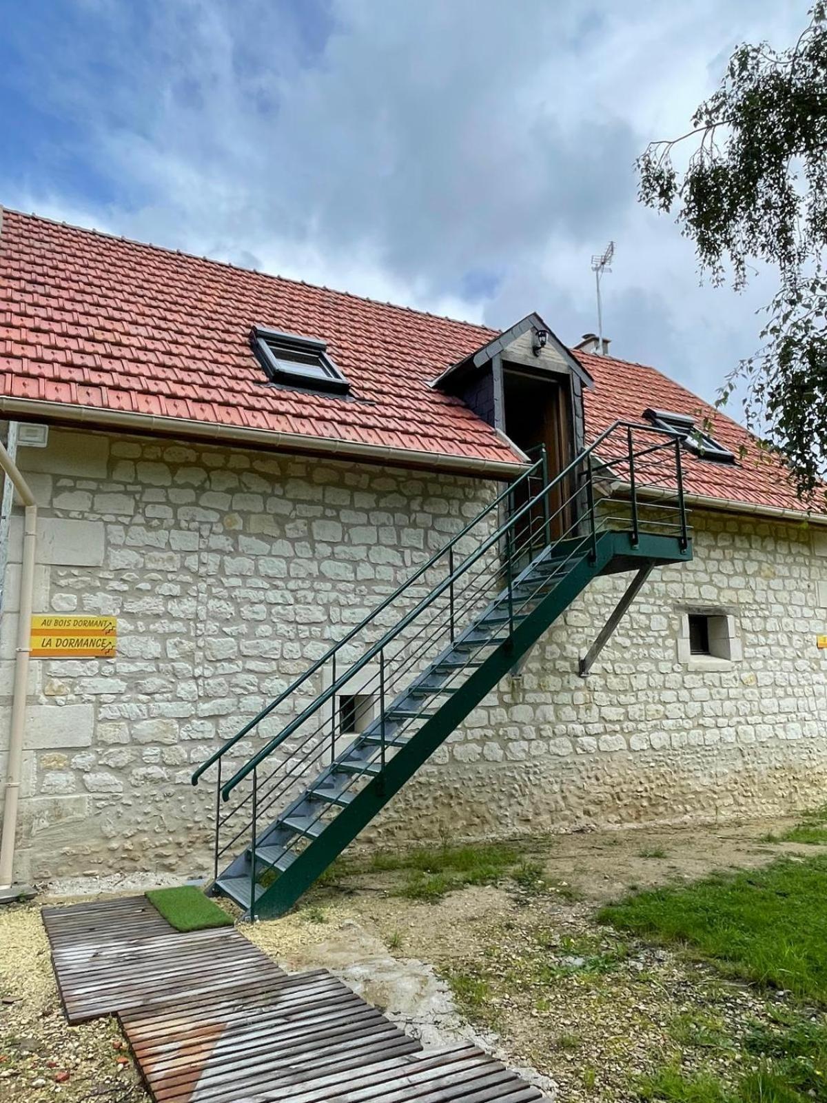 Le Relais, La Dormance, Le Bois Dormant Châteauvieux Exterior foto