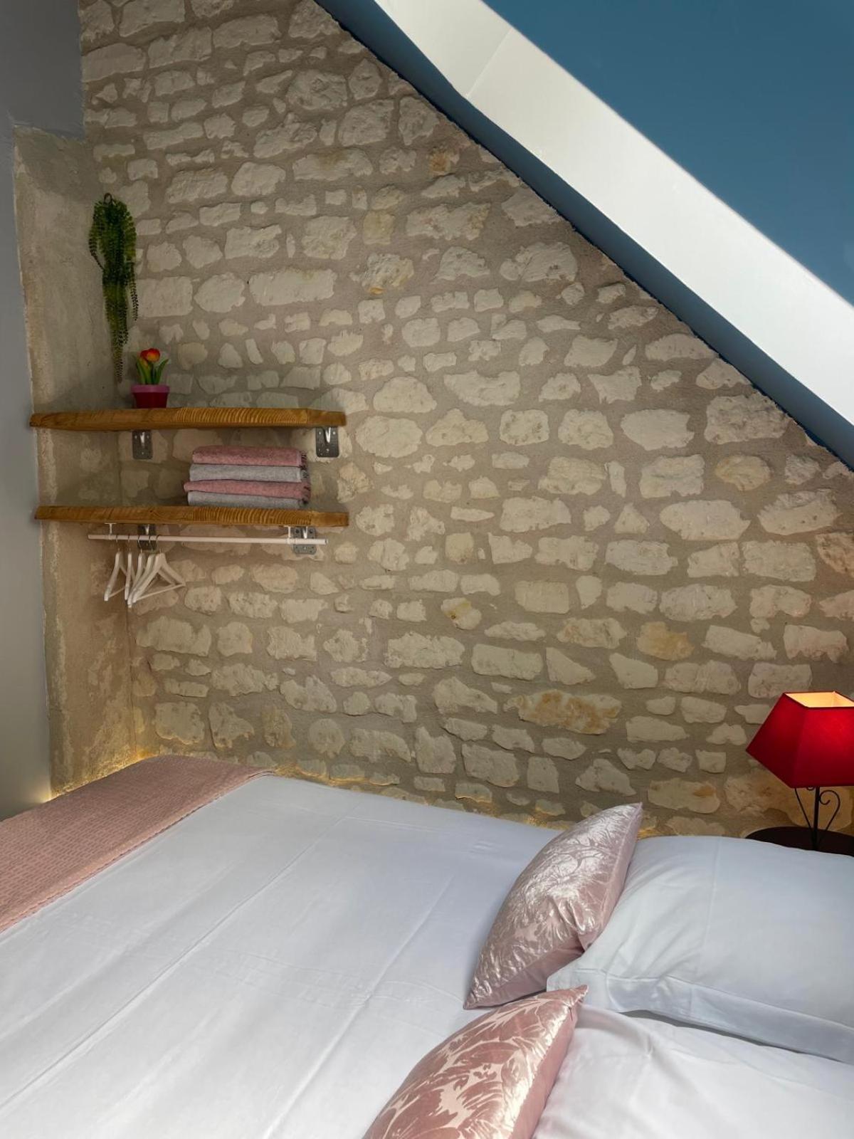 Le Relais, La Dormance, Le Bois Dormant Châteauvieux Exterior foto